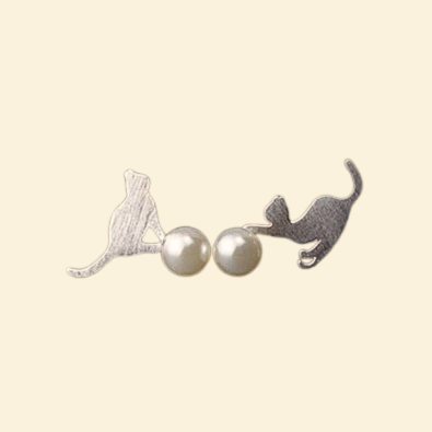Playful Duo｜Cat Earrings